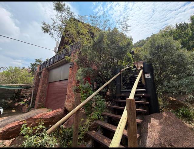 6 BEDROOM HOUSE FOR SALE IN PRESIDENTSRUS